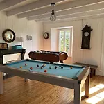 De La Lucerie Casa de Férias