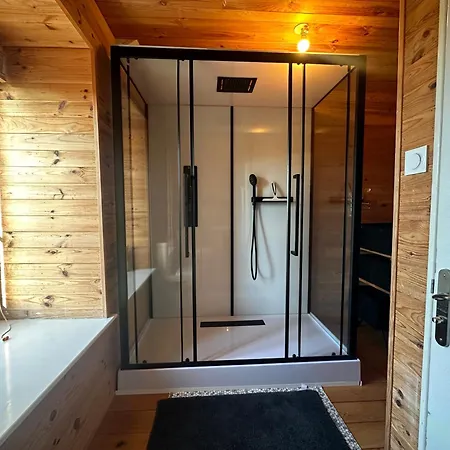 De La Lucerie 別荘 *