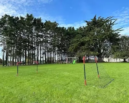 De La Lucerie * Bretteville-sur-Ay